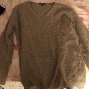 Uniqlo wool sweater